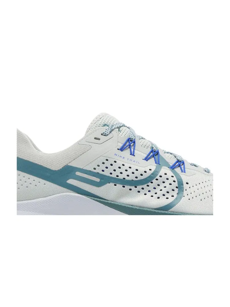 Кроссовки Nike Pegasus Trail 4 'Light Silver Mineral Teal' — изображение 3 из 9