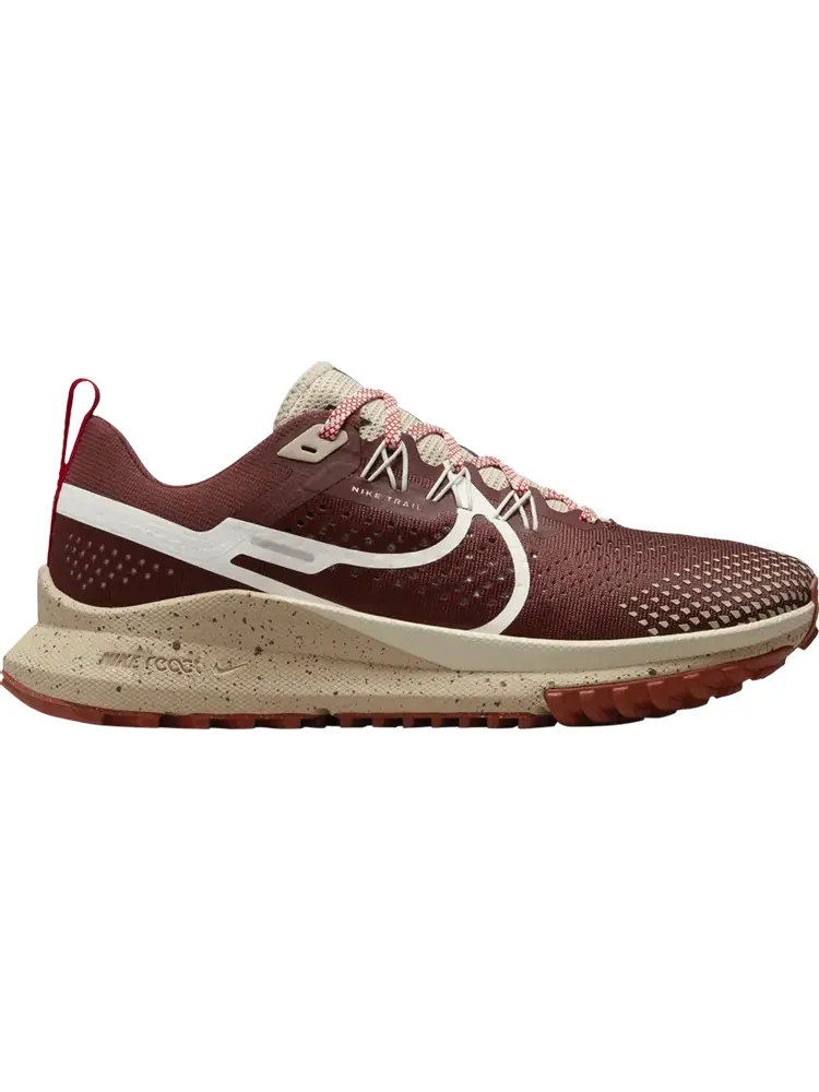 Кроссовки Wmns React Pegasus Trail 4 'Dark Pony Picante Red' — изображение 1 из 1, красный