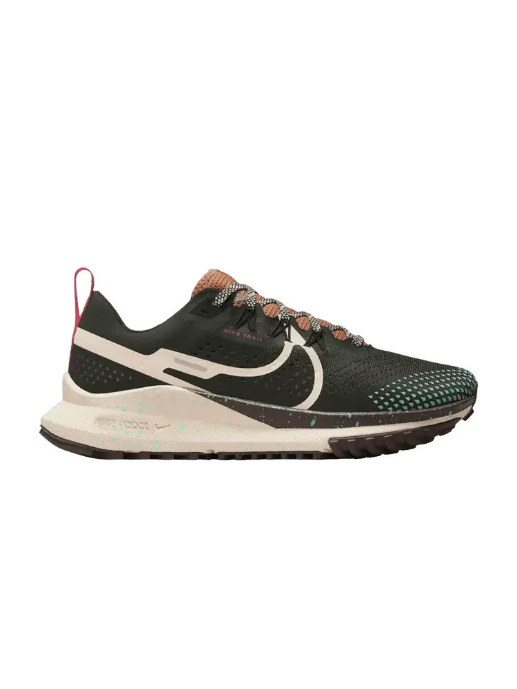 Кроссовки Nike Wmns React Pegasus Trail 4 'Sequoia Guava Ice' — изображение 1 из 1, коричневый