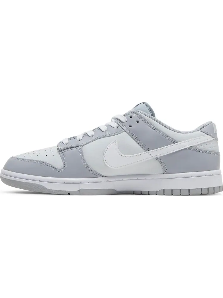 Кроссовки Nike Dunk Low 'Pure Platinum Wolf Grey' — изображение 3 из 8, серый