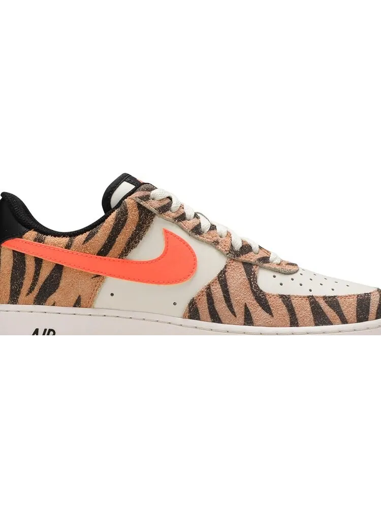 Кроссовки Nike Air Force 1 Low Premium 'Daktari Stripes' — изображение 2 из 8, загар