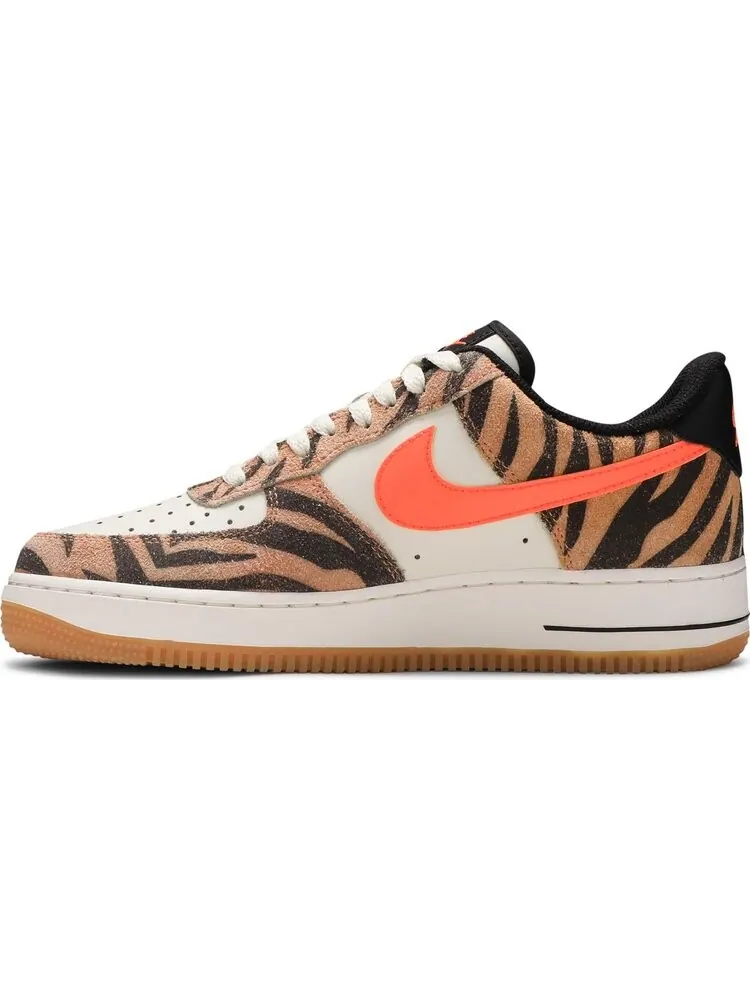 Кроссовки Nike Air Force 1 Low Premium 'Daktari Stripes' — изображение 3 из 8, загар