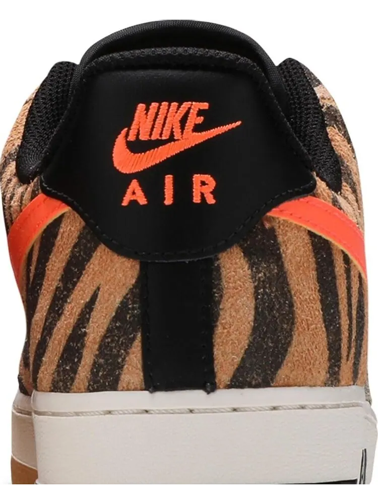 Кроссовки Nike Air Force 1 Low Premium 'Daktari Stripes' — изображение 7 из 8, загар