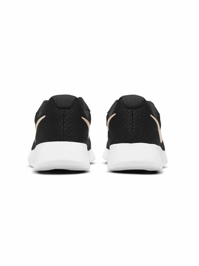 Кроссовки Nike Tanjun — изображение 5 из 6, черный/бежевый