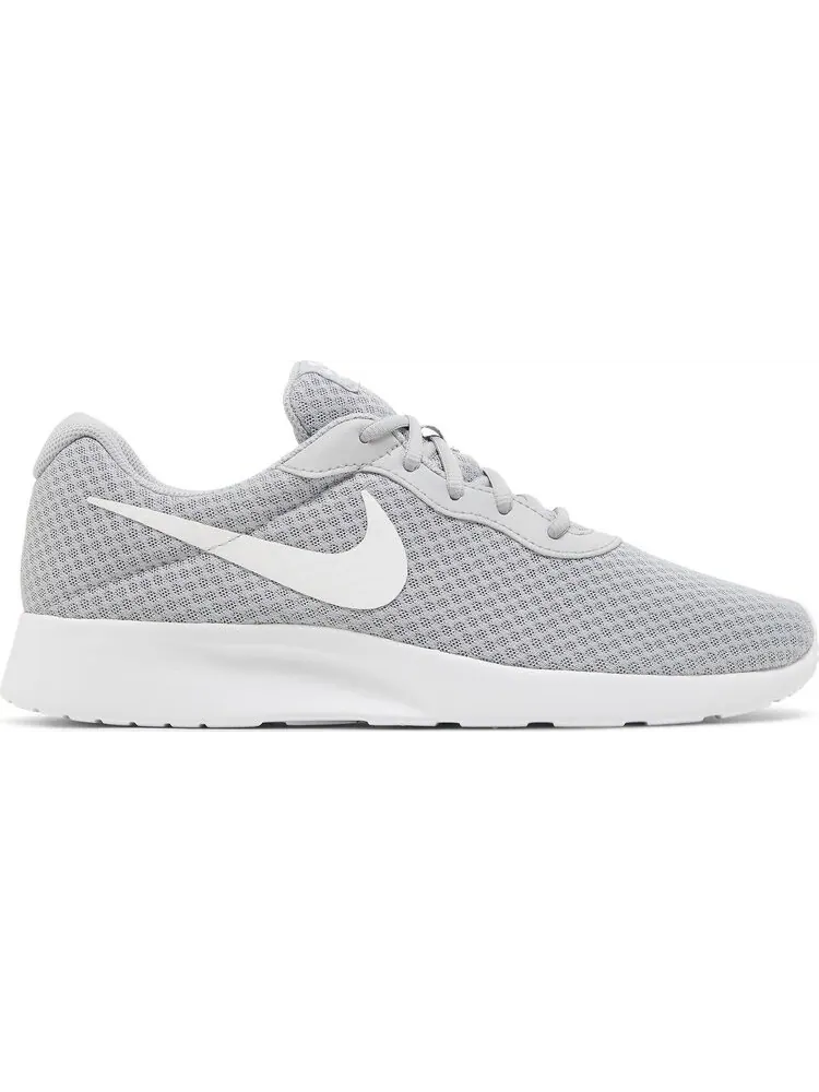 Кроссовки Nike Tanjun 'Wolf Grey' — изображение 1 из 8, серый