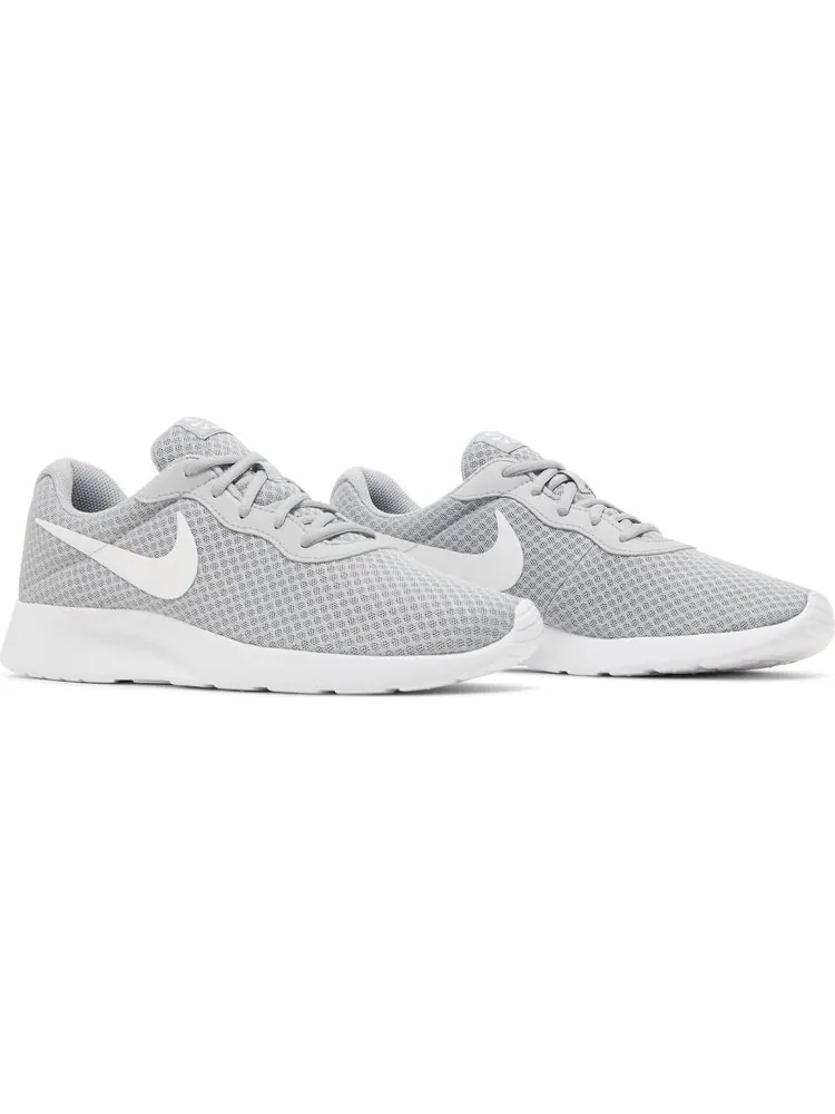 Кроссовки Nike Tanjun 'Wolf Grey' — изображение 8 из 8, серый