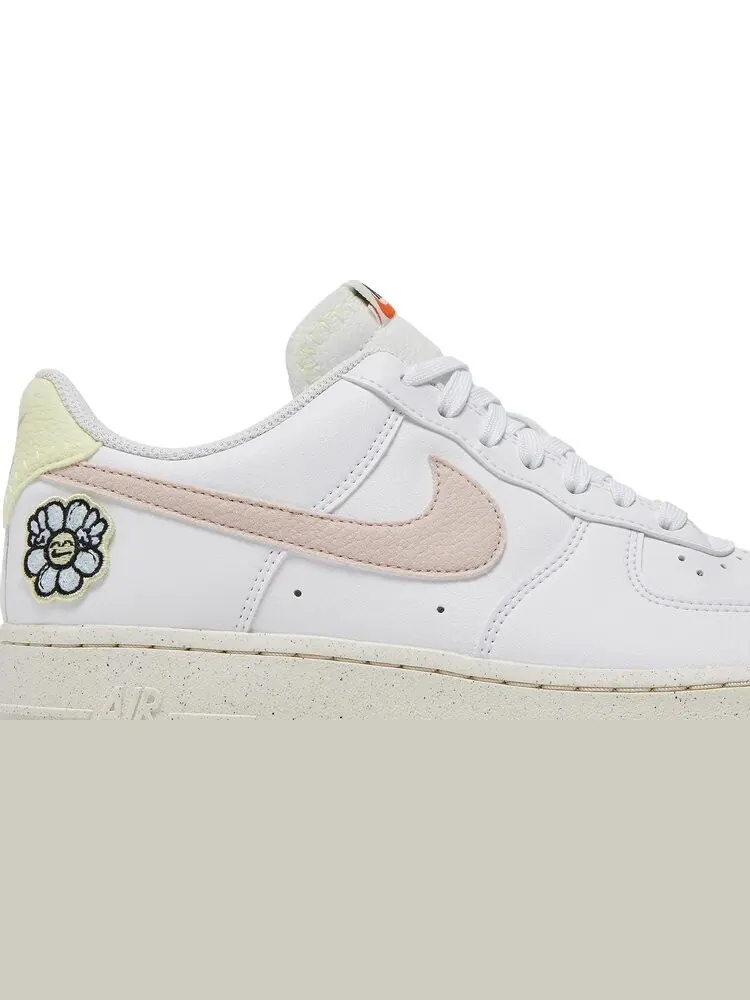 Кроссовки Nike Wmns Air Force 1 '07 SE 'Flower Power' — изображение 2 из 8, белый