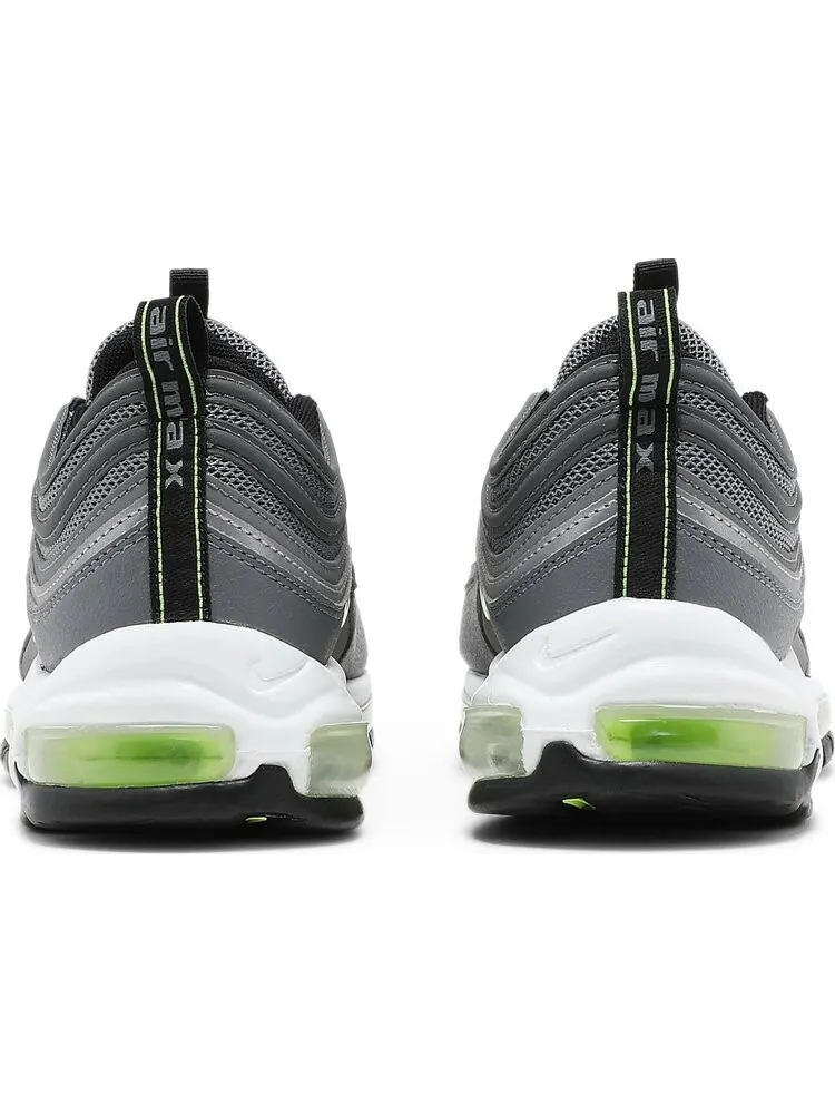Кроссовки Nike Air Max 97 'Smoke Grey Volt' — изображение 6 из 8, серый