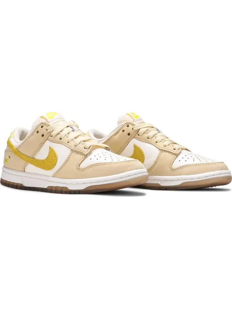 Кроссовки Nike Wmns Dunk Low 'Lemon Drop' — изображение 8 из 8, белый