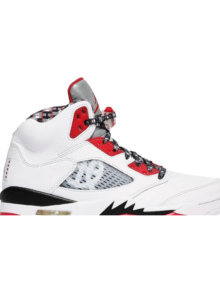 Кроссовки Air Jordan 5 Retro Quai 54 2021 — изображение 2 из 10, белый