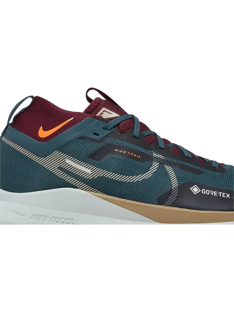 Кроссовки React Pegasus Trail 4 GORE-TEX 'Deep Jungle Night Maroon' — изображение 2 из 4, зеленый