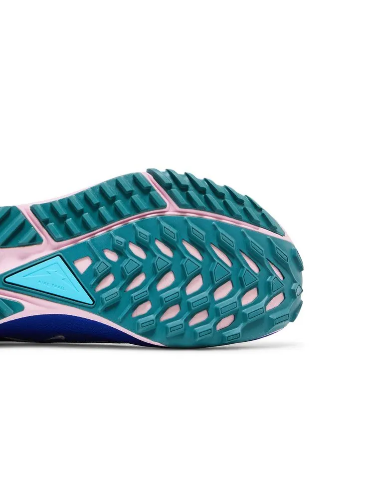 Кроссовки Nike Wmns React Pegasus Trail 4 GORE-TEX 'Sanddrift Pearl Pink' — изображение 6 из 9, розовый