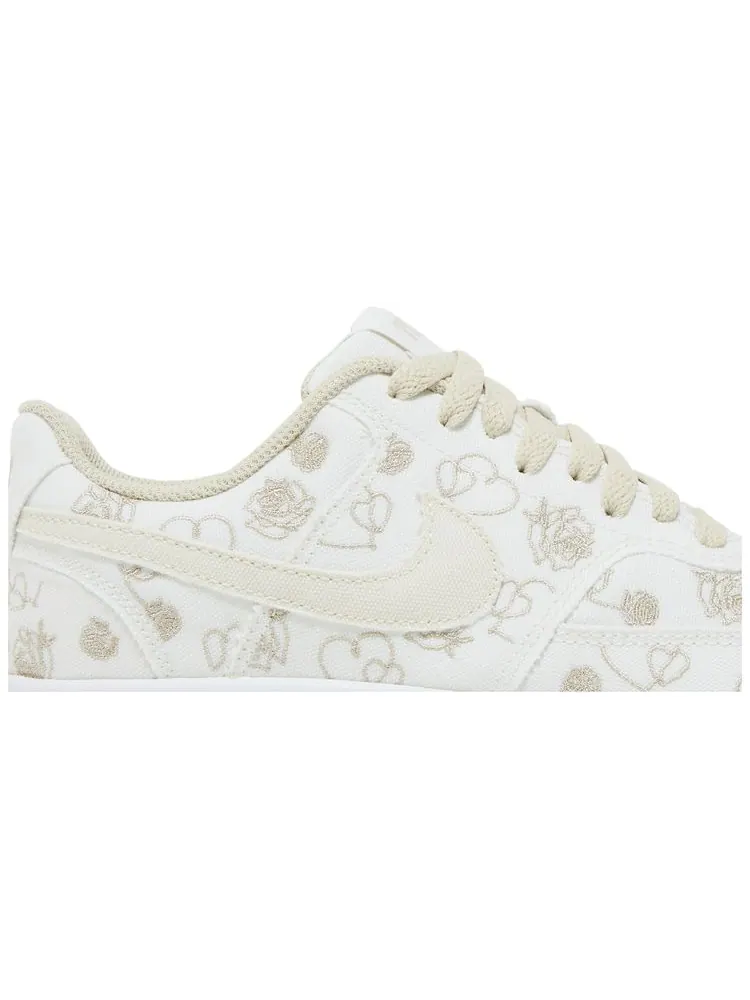 Кроссовки Nike Wmns Court Vision Low 'Valentine's Day' — изображение 2 из 8, белый