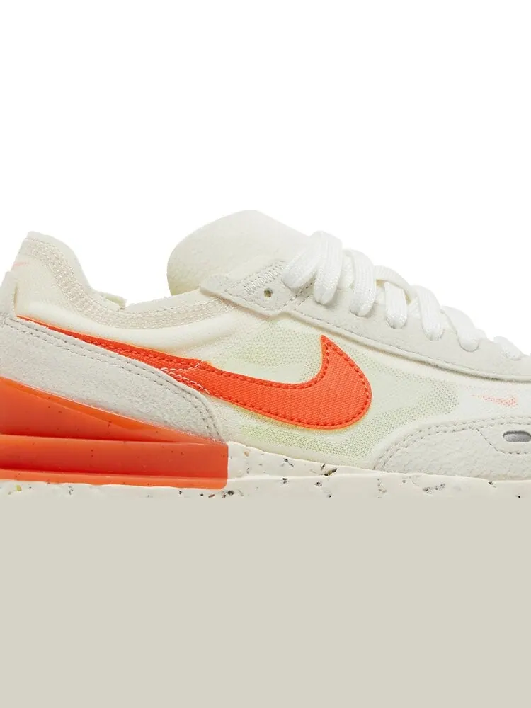 Кроссовки Nike Wmns Waffle One Crater SE 'Pale Ivory Orange' — изображение 2 из 8, бежевый