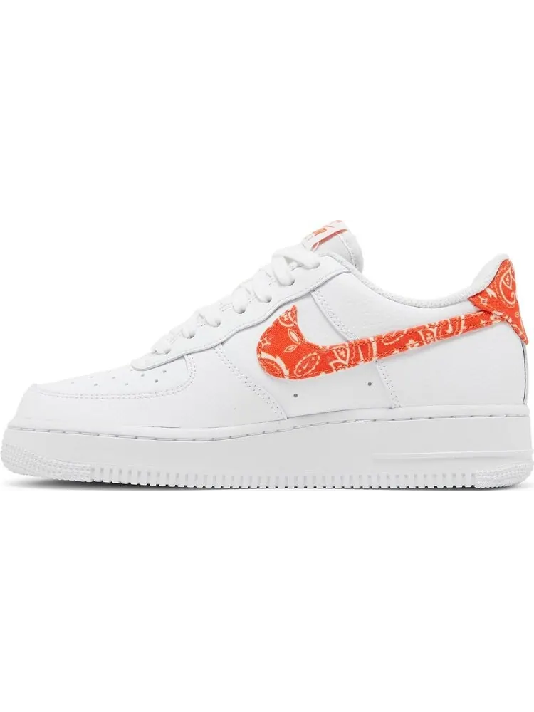 Кроссовки Nike Wmns Air Force 1 '07 'Rush Orange Paisley' — изображение 3 из 8, белый