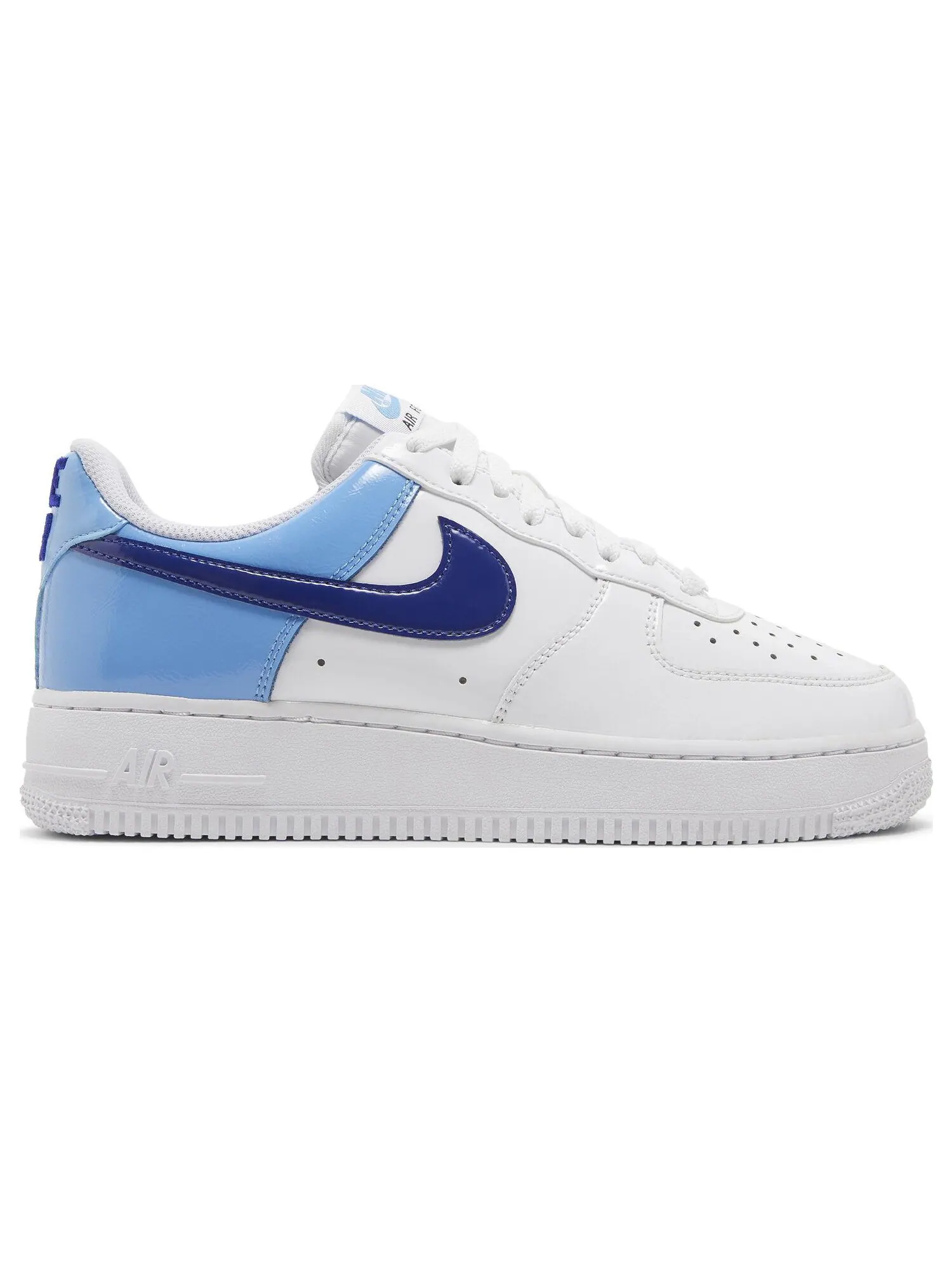 Кроссовки Nike Wmns Air Force 1 '07 Essential 'University Blue Concord' — изображение 1 из 8, белый