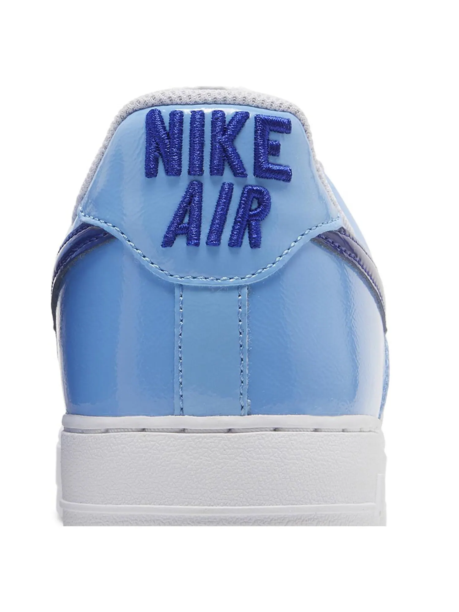 Кроссовки Nike Wmns Air Force 1 '07 Essential 'University Blue Concord' — изображение 7 из 8, белый