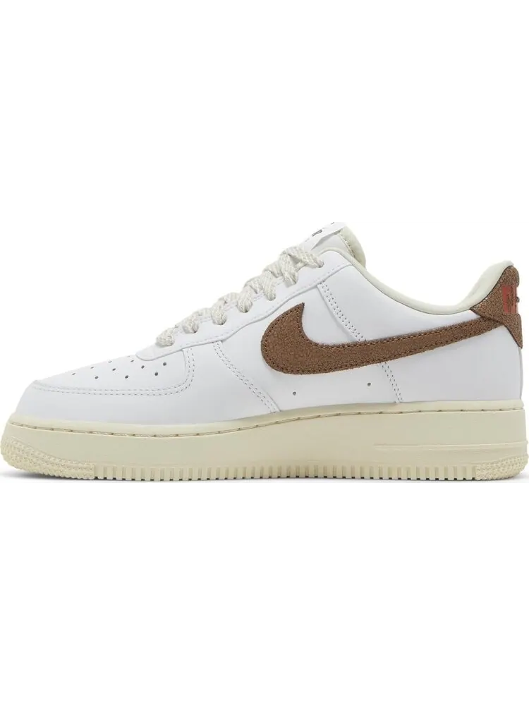 Кроссовки Nike Wmns Air Force 1 '07 LX 'Coconut' — изображение 3 из 8, белый