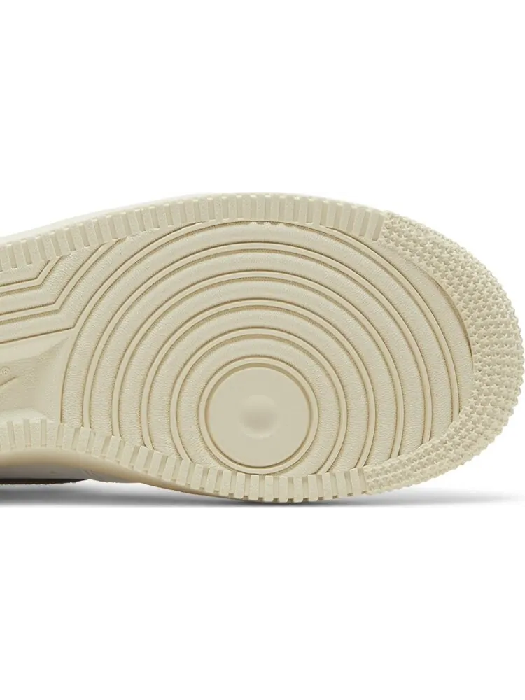 Кроссовки Nike Wmns Air Force 1 '07 LX 'Coconut' — изображение 5 из 8, белый