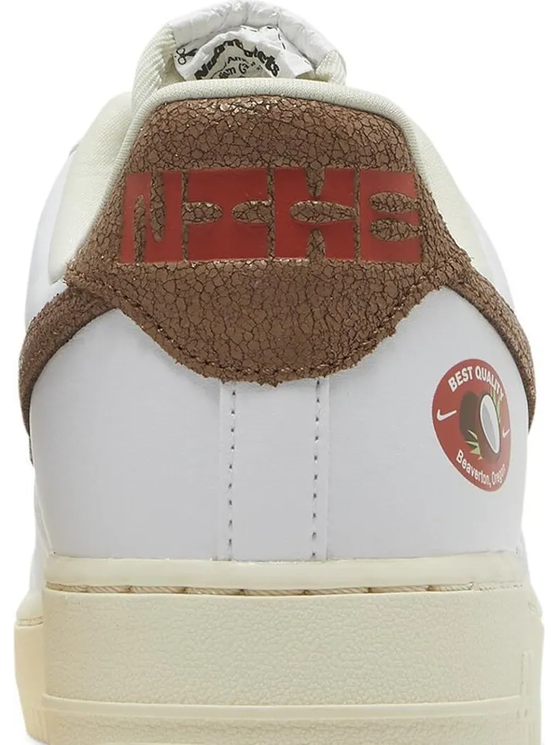 Кроссовки Nike Wmns Air Force 1 '07 LX 'Coconut' — изображение 7 из 8, белый