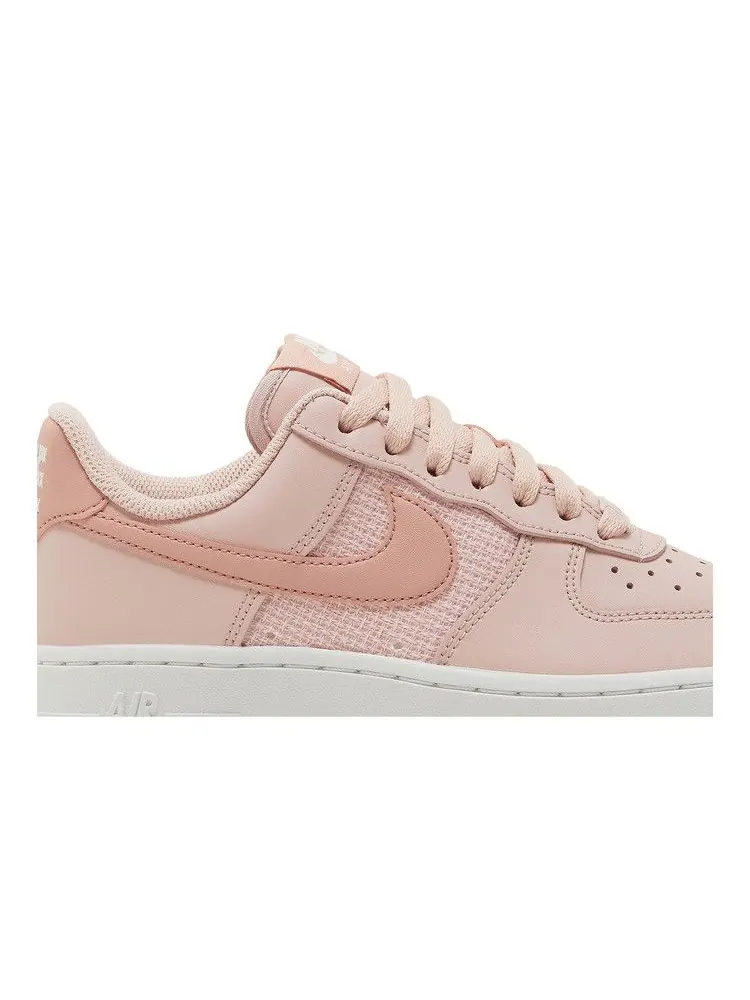 Кроссовки Nike Wmns Air Force 1 '07 ESS 'Cross Stitch - Pink Oxford' — изображение 3 из 9, розовый/белый/розовый