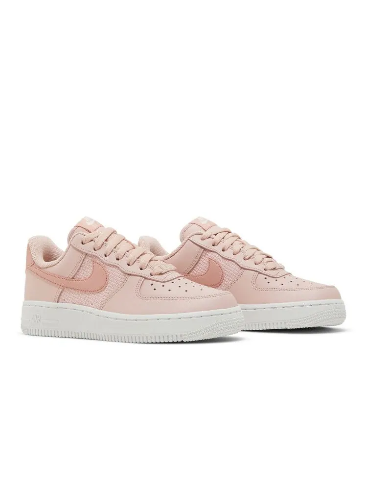 Кроссовки Nike Wmns Air Force 1 '07 ESS 'Cross Stitch - Pink Oxford' — изображение 9 из 9, розовый/белый/розовый