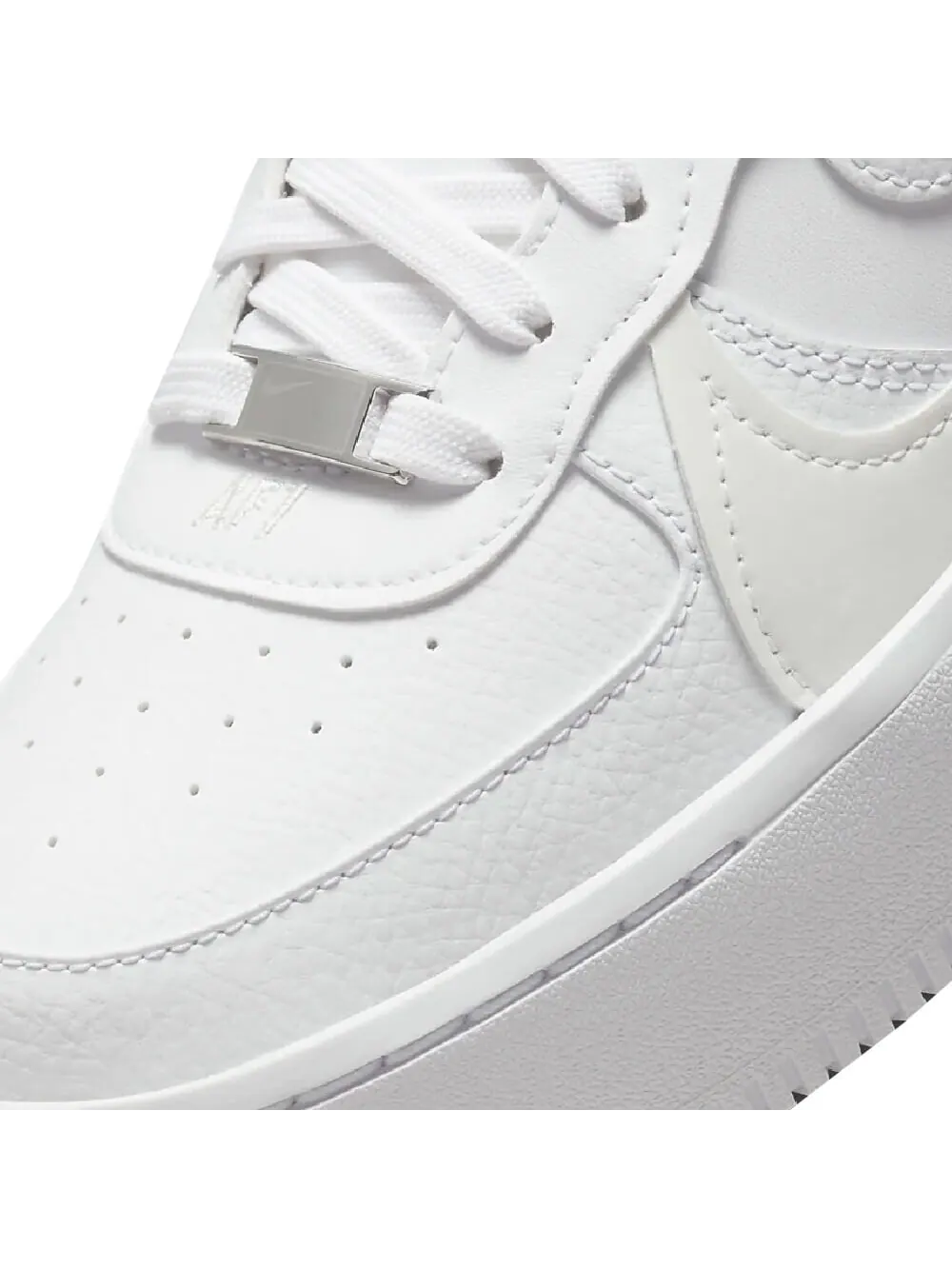 Кроссовки Nike Air Force 1 PLT.AF.ORM — изображение 7 из 8, белый