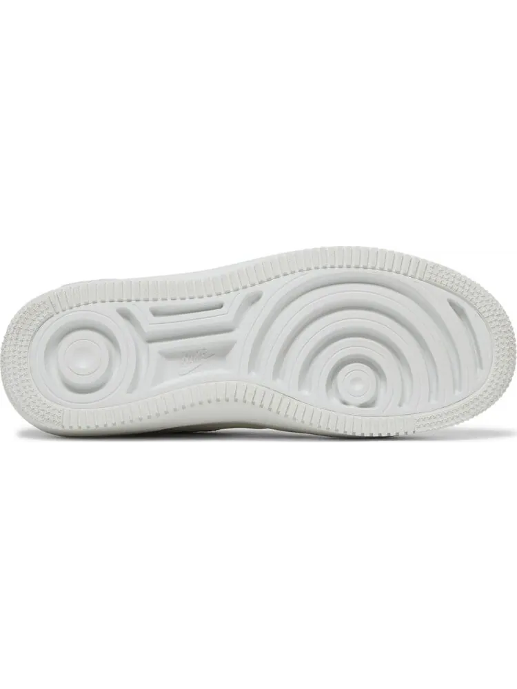Кроссовки Nike Wmns Air Force 1 PLT.AF.ORM 'Fossil' — изображение 4 из 8, бежевый