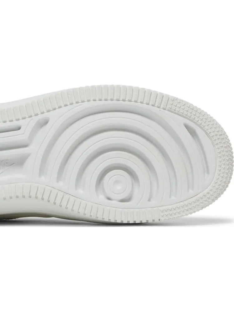 Кроссовки Nike Wmns Air Force 1 PLT.AF.ORM 'Fossil' — изображение 5 из 8, бежевый