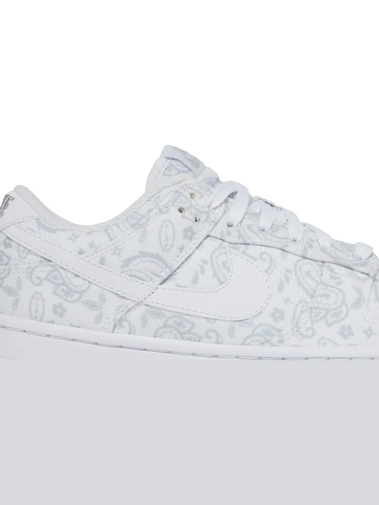 Кроссовки Nike Wmns Dunk Low 'White Paisley' — изображение 2 из 10, белый