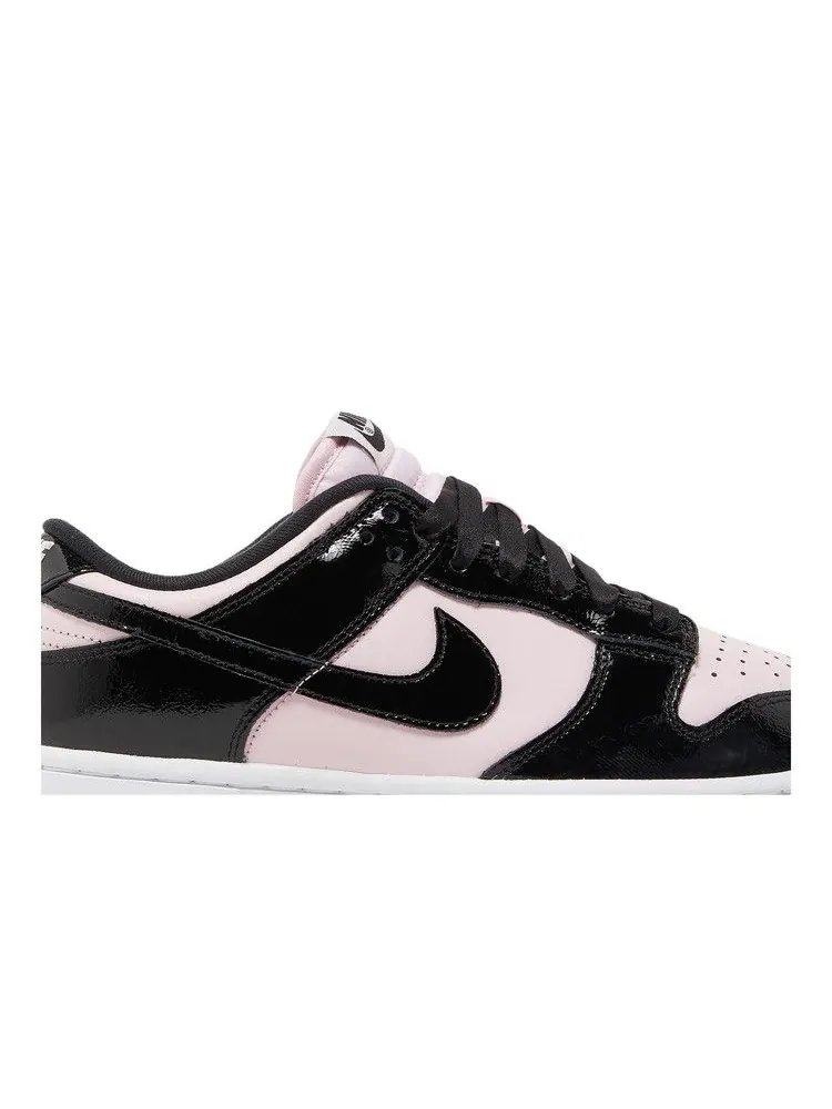 Кроссовки Nike Wmns Dunk Low 'Pink Foam Black' — изображение 3 из 9, розовый/черный/белый