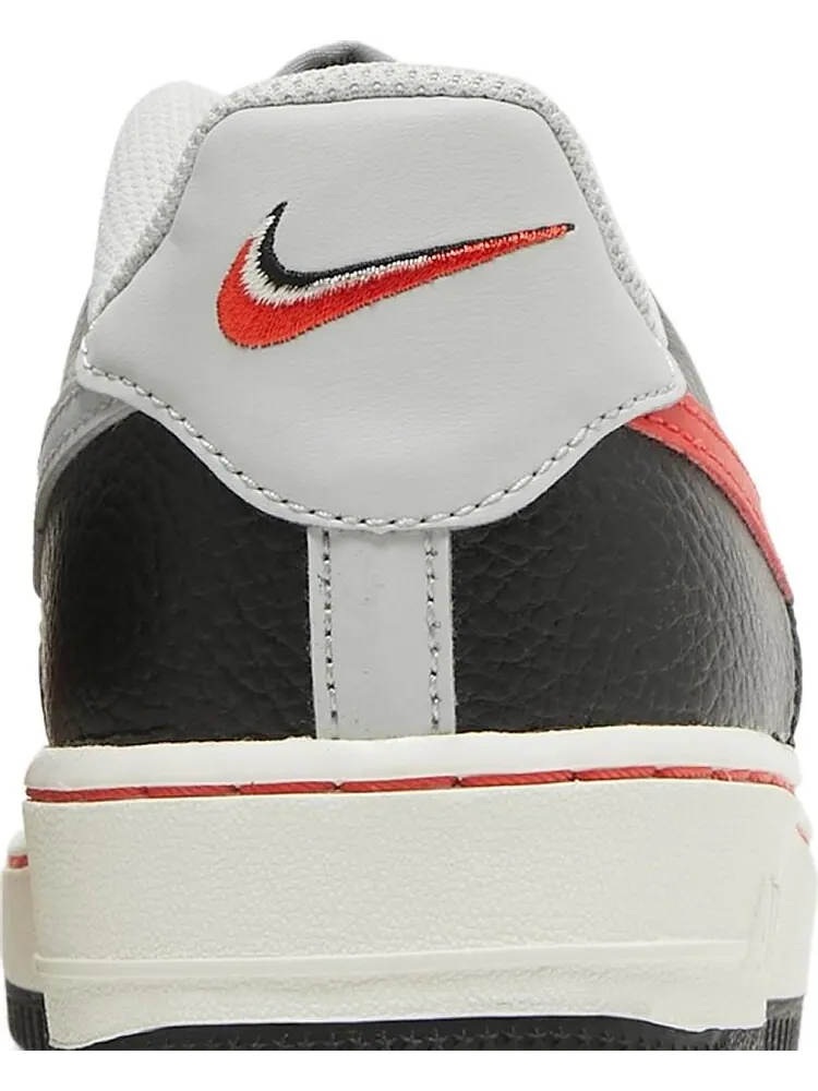 Кроссовки Nike NBA x Air Force 1 '07 LV8 EMB GS '75th Anniversary - Trail Blazers' — изображение 7 из 8, черный