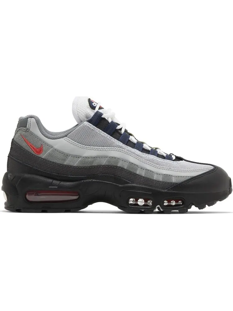 Кроссовки Air Max 95 'Smoke Grey Track Red' — изображение 1 из 4, серый