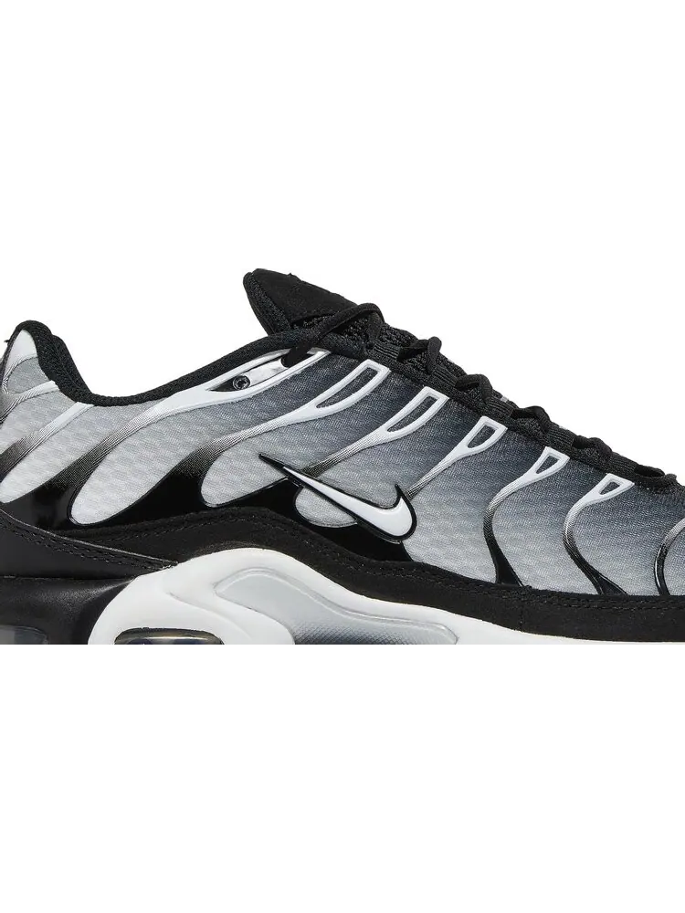 Кроссовки Nike Air Max Plus — изображение 2 из 8, белый