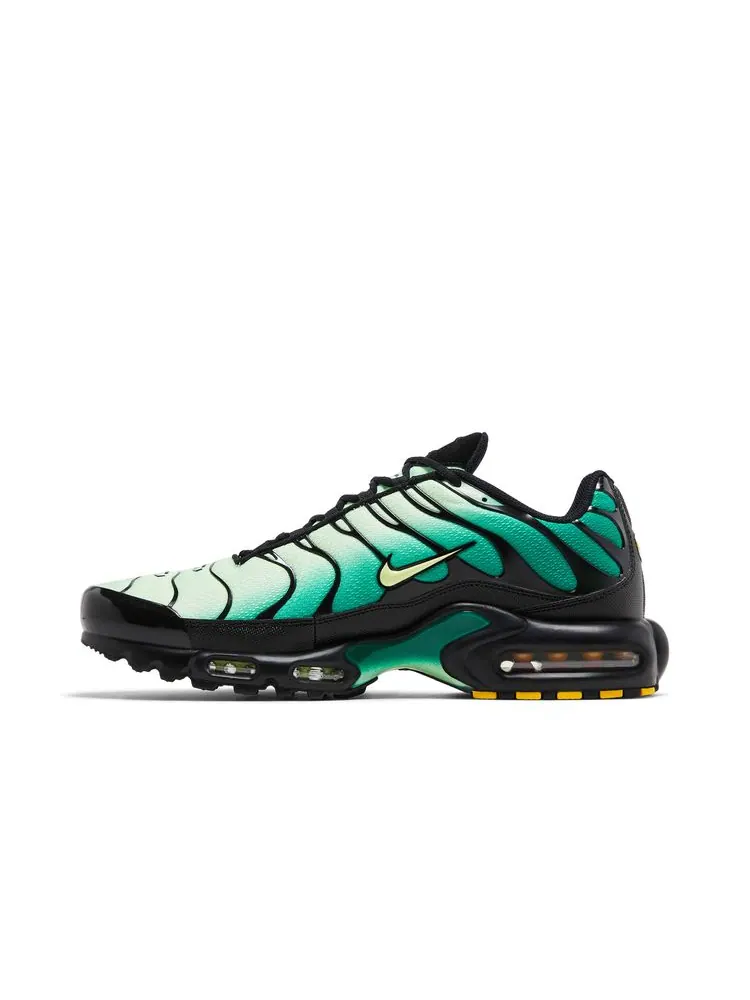 Кроссовки Air Max Plus 'Vapor Green Gradient' — изображение 3 из 8, зеленый