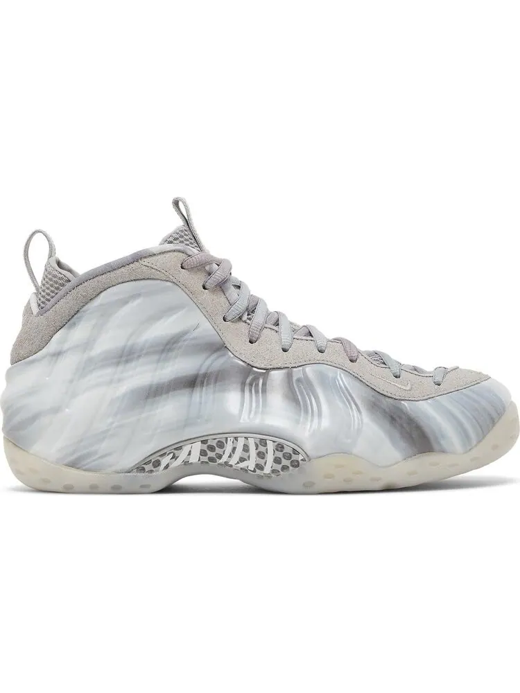 Кроссовки Air Foamposite One QS 'Dream A World - Tech Grey' — изображение 1 из 4, серый