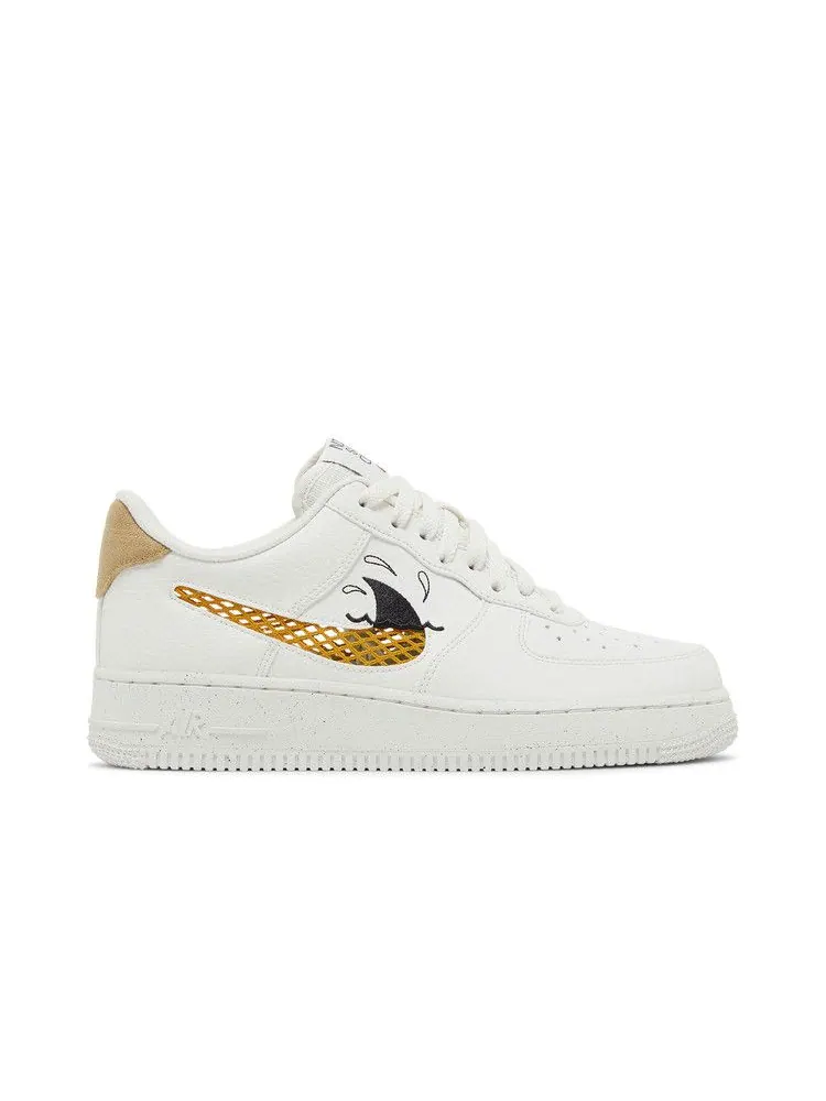 Кроссовки Nike Air Force 1 Low '07 LV8 Next Nature 'Sun Club - White Shark's Fin' — изображение 2 из 9, черный//золотистый