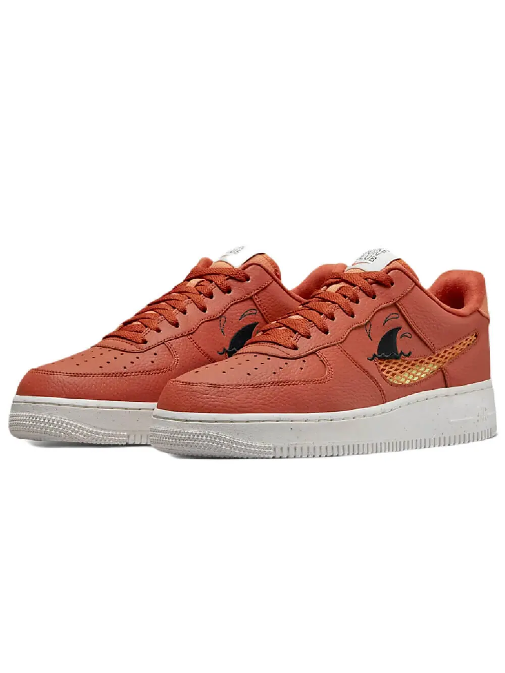 Кеды Nike Air Force 1 07 LV8 Next Nature — изображение 2 из 9, белый/темно-красный