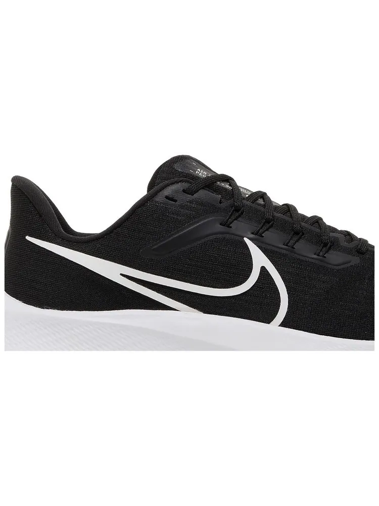 Кроссовки Nike Air Zoom Pegasus 39 TB 'Black Dark Smoke Grey' — изображение 2 из 8, черный