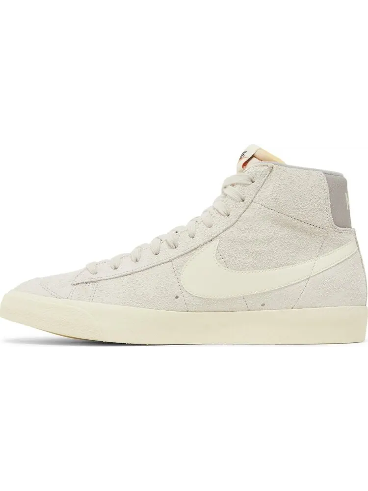 Кроссовки Nike Blazer Mid '77 Premium 'Medium Grey' — изображение 3 из 8, серый