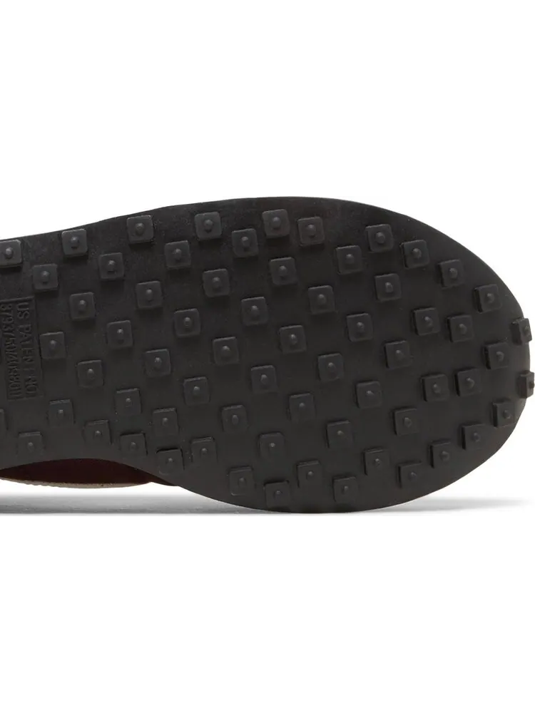 Кроссовки Nike Waffle Trainer 2 SE 'Burgundy Crush' — изображение 5 из 8, красный