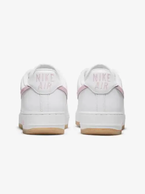 Кроссовки Nike Air Force 1 Low Retro QS — изображение 4 из 6, белый/розовый
