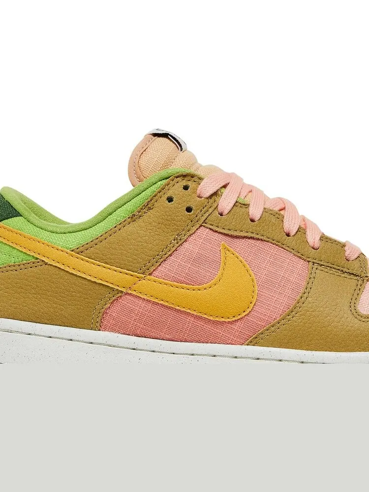Кроссовки Nike Dunk Low 'Sun Club - Arctic Orange Sanded Gold' — изображение 2 из 10, мульти