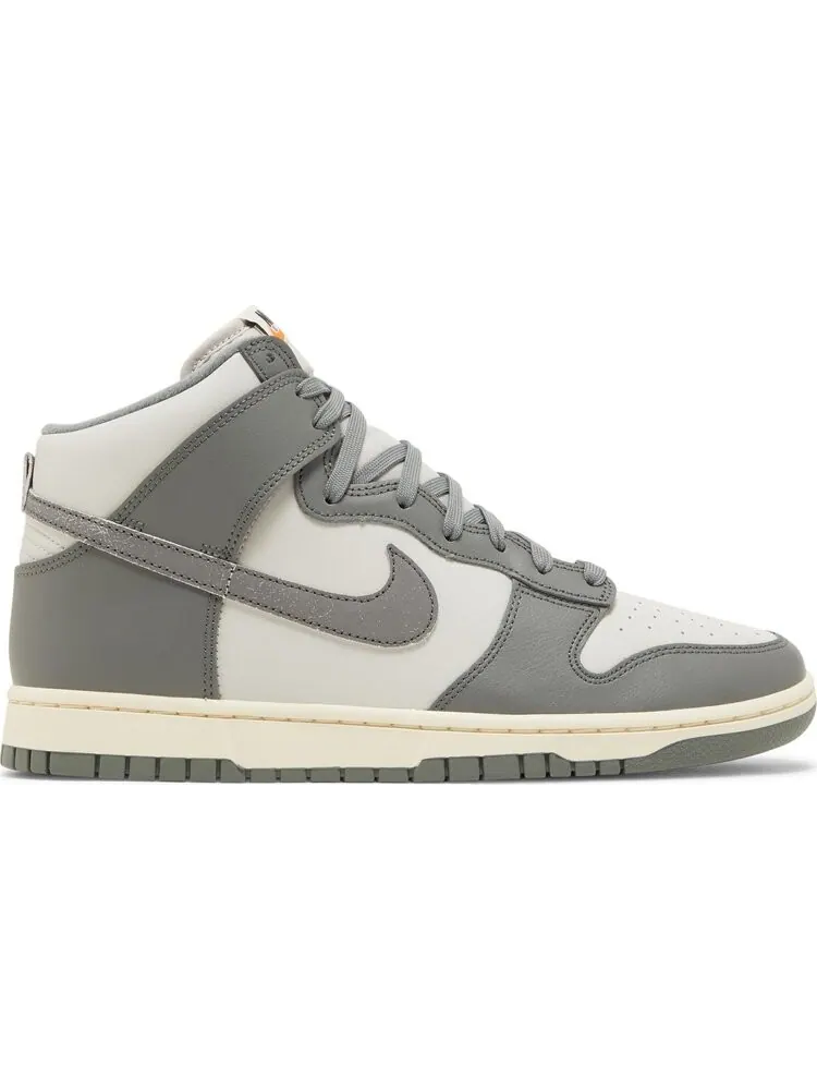 Кроссовки Nike Dunk High SE 'Light Bone' — изображение 1 из 8, серый