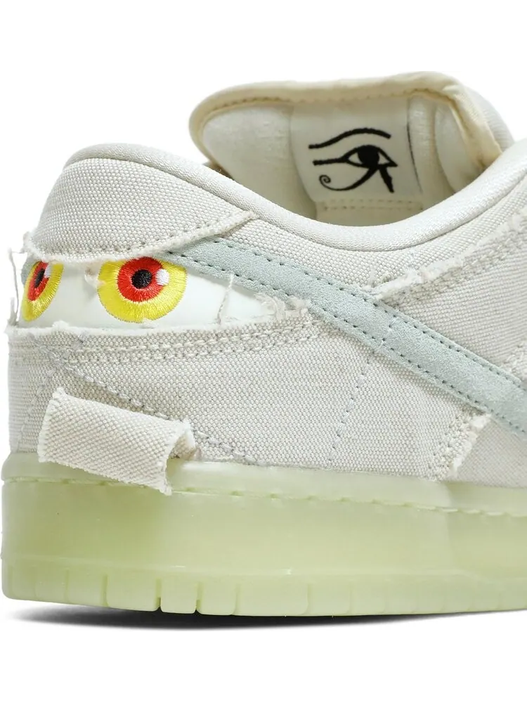 Кроссовки Nike Dunk Low SB 'Mummy' — изображение 10 из 10, белый
