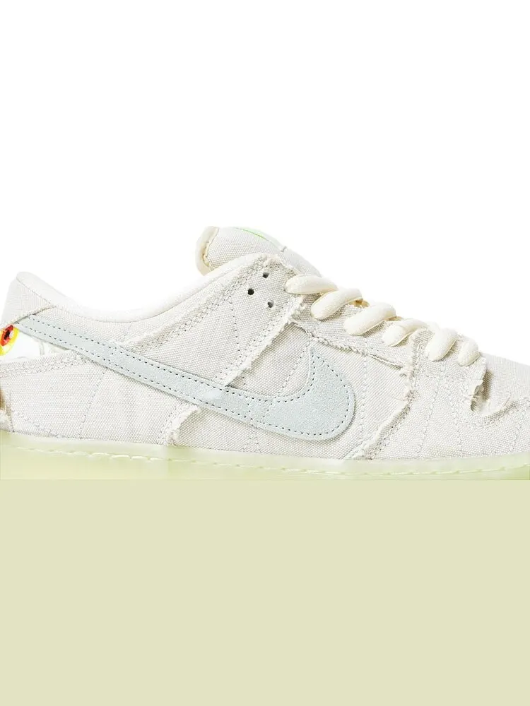 Кроссовки Nike Dunk Low SB 'Mummy' — изображение 2 из 10, белый