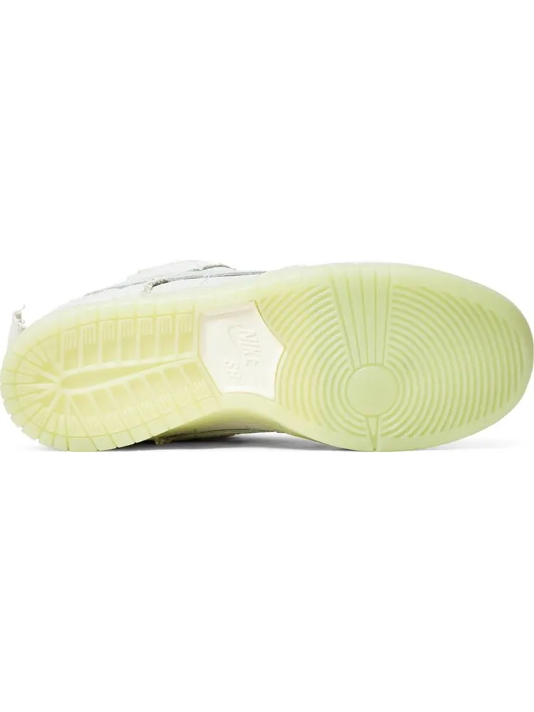 Кроссовки Nike Dunk Low SB 'Mummy' — изображение 4 из 10, белый