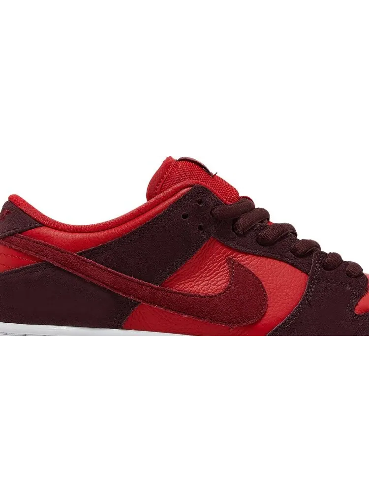 Кроссовки Nike Dunk Low Pro SB 'Fruity Pack - Cherry' — изображение 2 из 8, красный