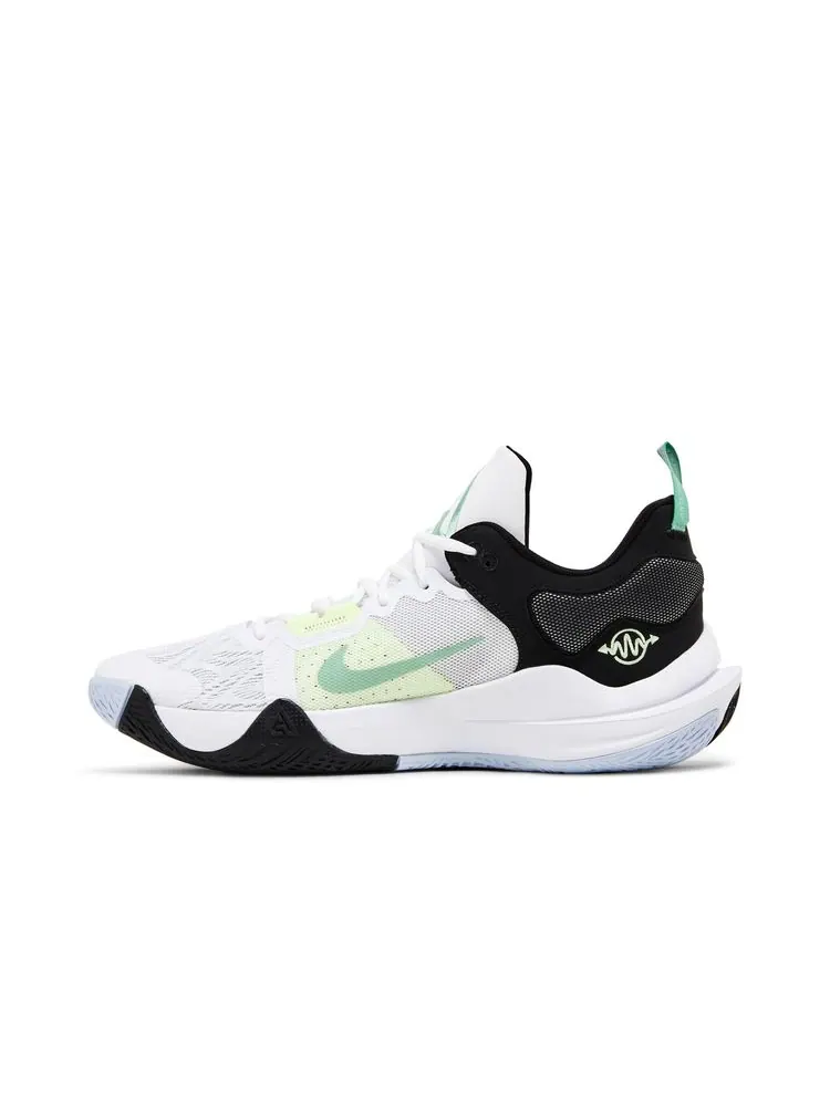 Кроссовки Giannis Immortality 2 'White Black Volt' — изображение 3 из 8, белый черный