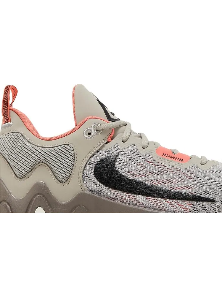Кроссовки Nike Giannis Immortality 2 EP 'Cobblestone' — изображение 2 из 8, серый